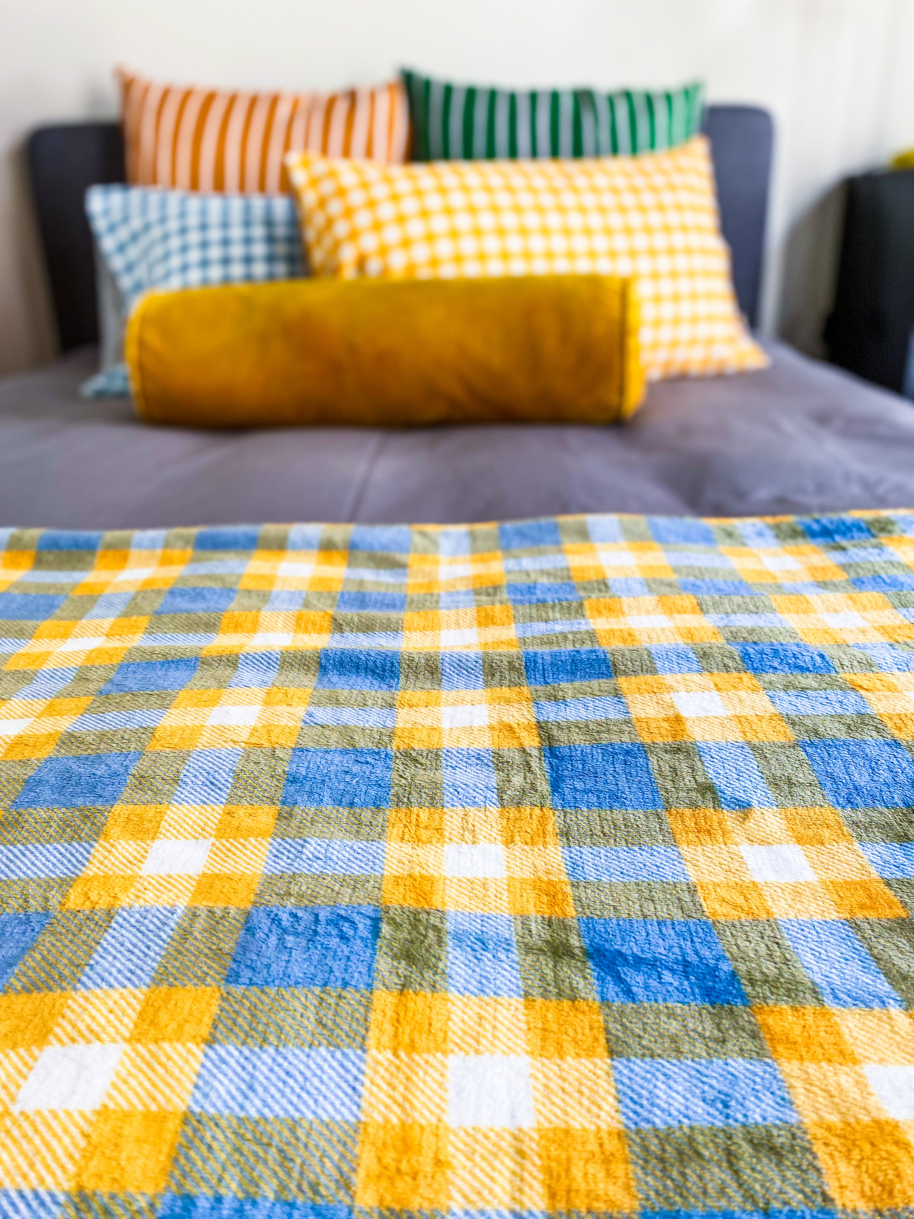 Blankets: Tartan & Dots – Kaatjie Produkte SA